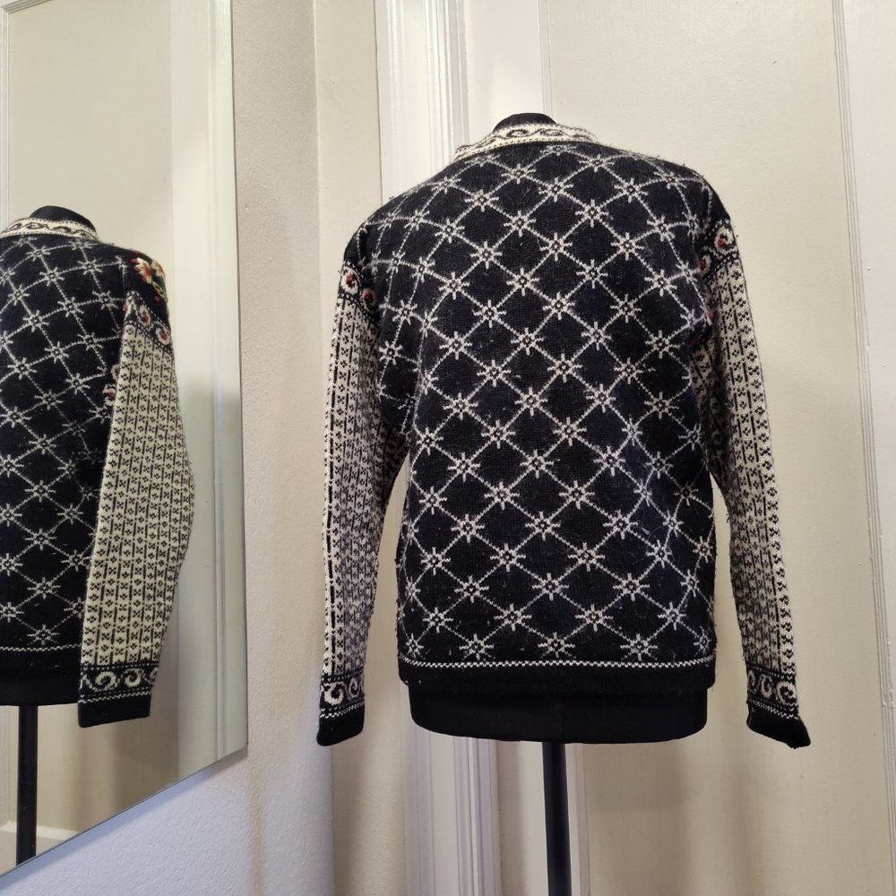 3/4 Zip Wool Icelandic Design Sweater With Floral… - image 4